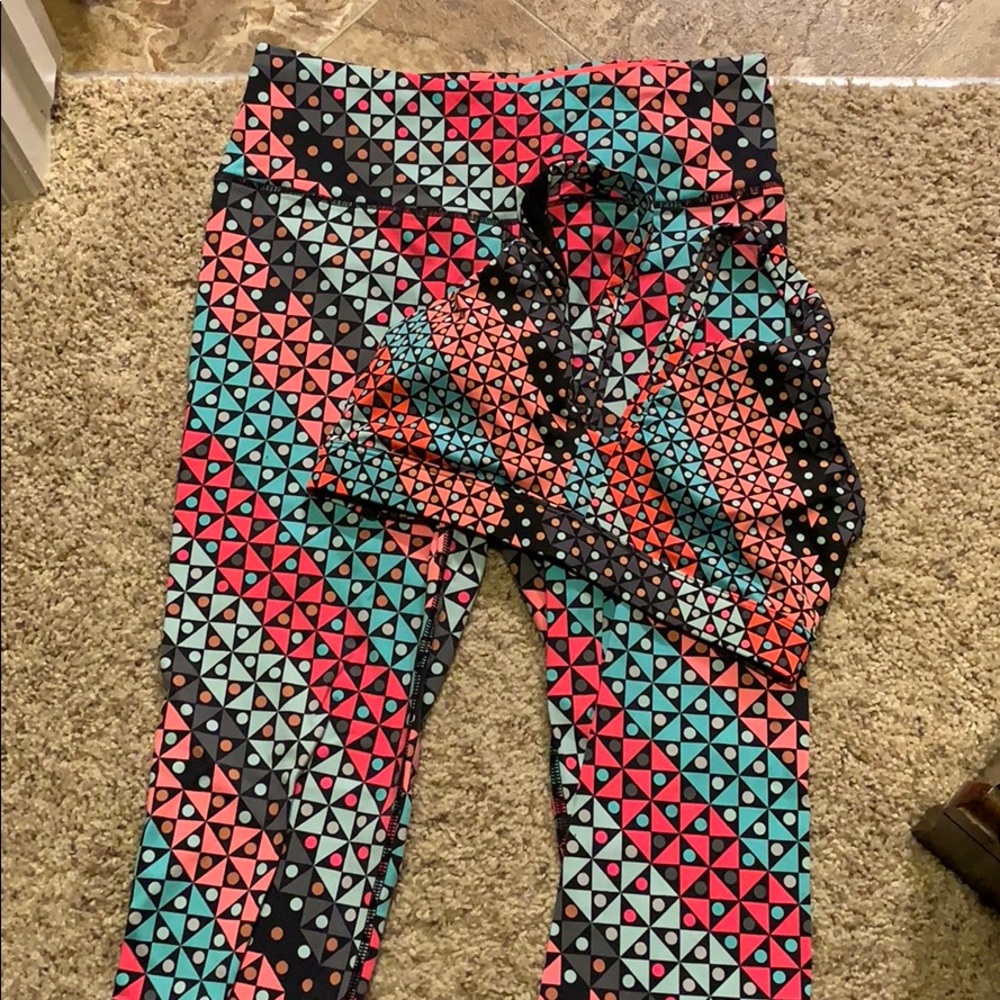 Sports Bra with matching Capris Bottom